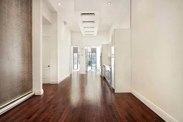 Rented by Aventana | media 33