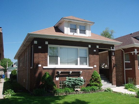 2nd image of 1725 N Melvina Ave