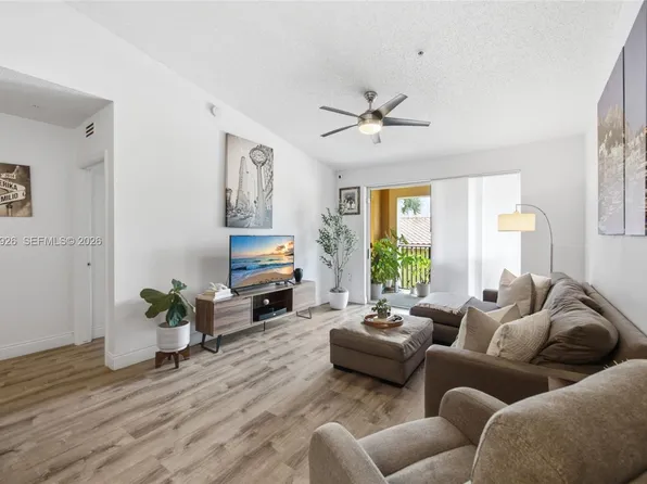 2351 W Preserve Way APT 306, Miramar, FL 33025