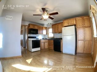 2132 S 94th St, West Allis, WI 53227
