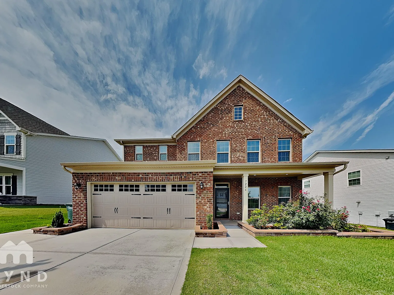 5 bed, 3.0 bath, 3006 sqft, $3,000 — Photo 1