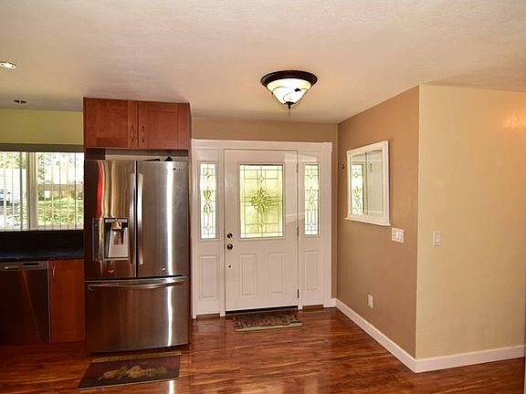5th image of 1667 Palace Dr