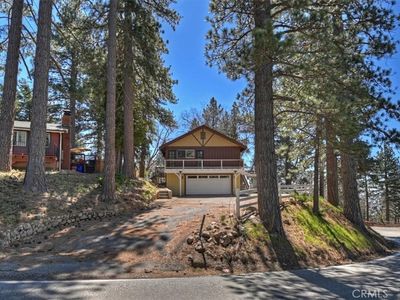 30573 Live Oak Dr, Running Springs, CA, 92382