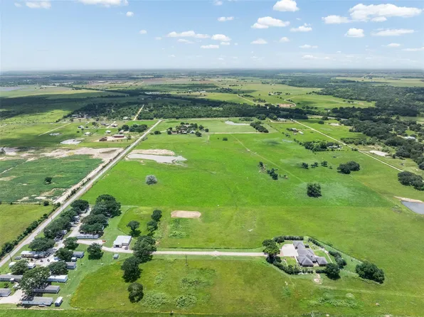 Johnston Rd, Wallis, TX 77485