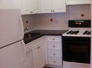 2536 27th St APT 2A, Astoria, NY 11102