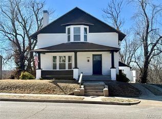909 Paris Ave, Hannibal, MO 63401