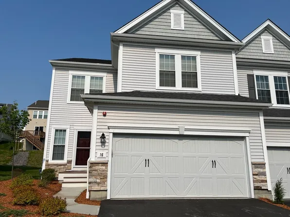 16 Poplar Ln #16, Hopkinton, MA 01748
