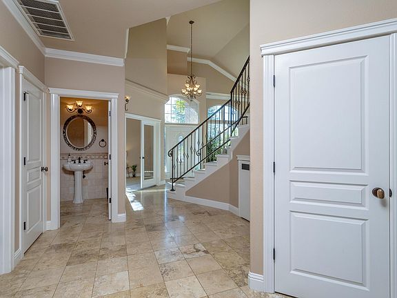 4th image of 6260 Carmel Dr