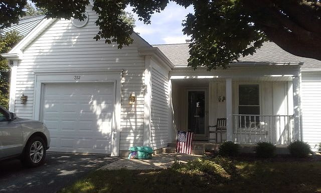 1st image of 312 Newport Ln