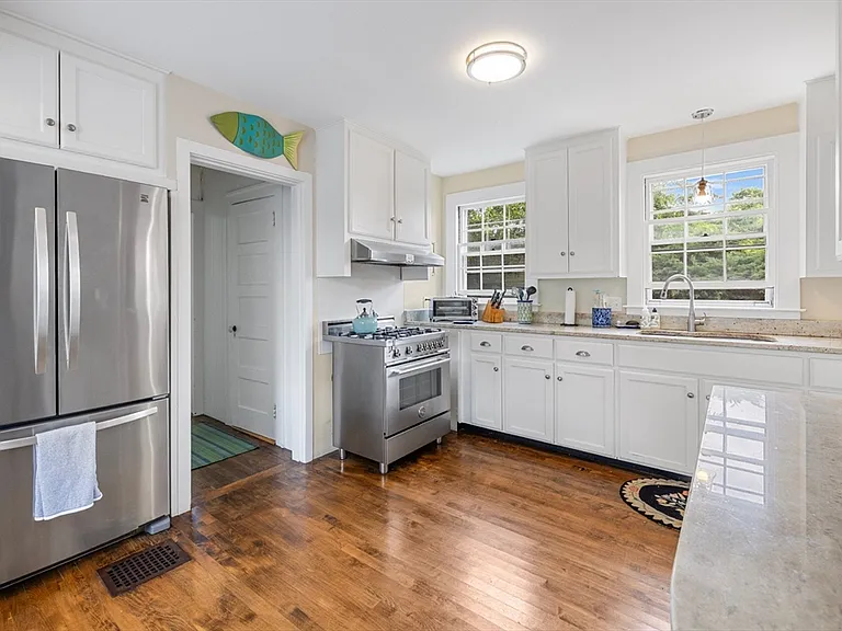308 Ocean Ave #308 — Photo 12