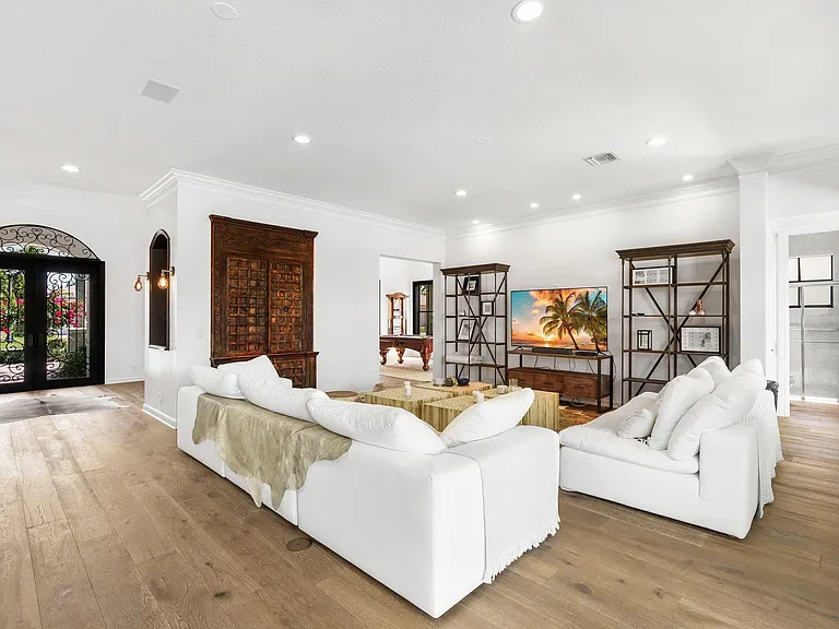 11695 Sunrise View Ln — Photo 8