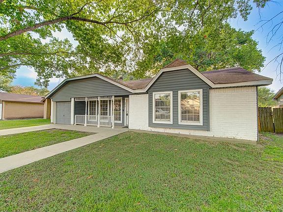 4th image of 4919 Riverwood Dr