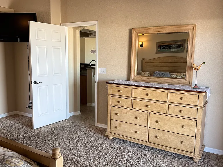 2399 E Klamath Loop — Photo 36
