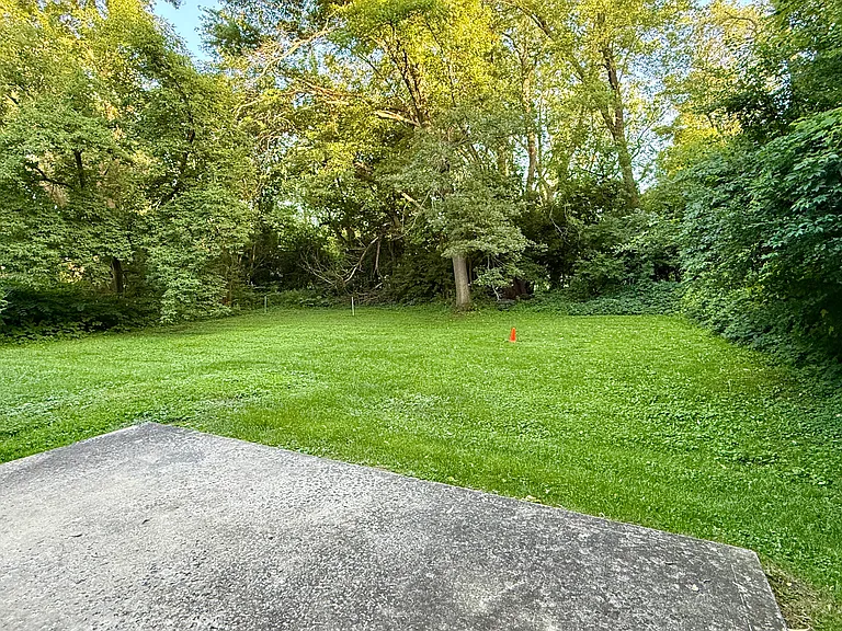 1008 W Devonshire Rd — Photo 19