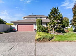 45355 Jasper Dr, Chilliwack, BC V2R3B2