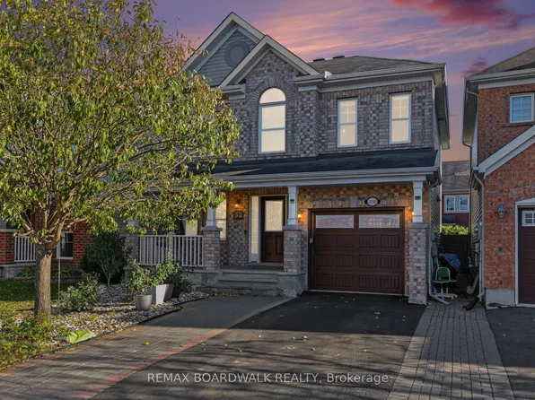 508 Sunlit Cir, Ottawa, ON K4A 0V4