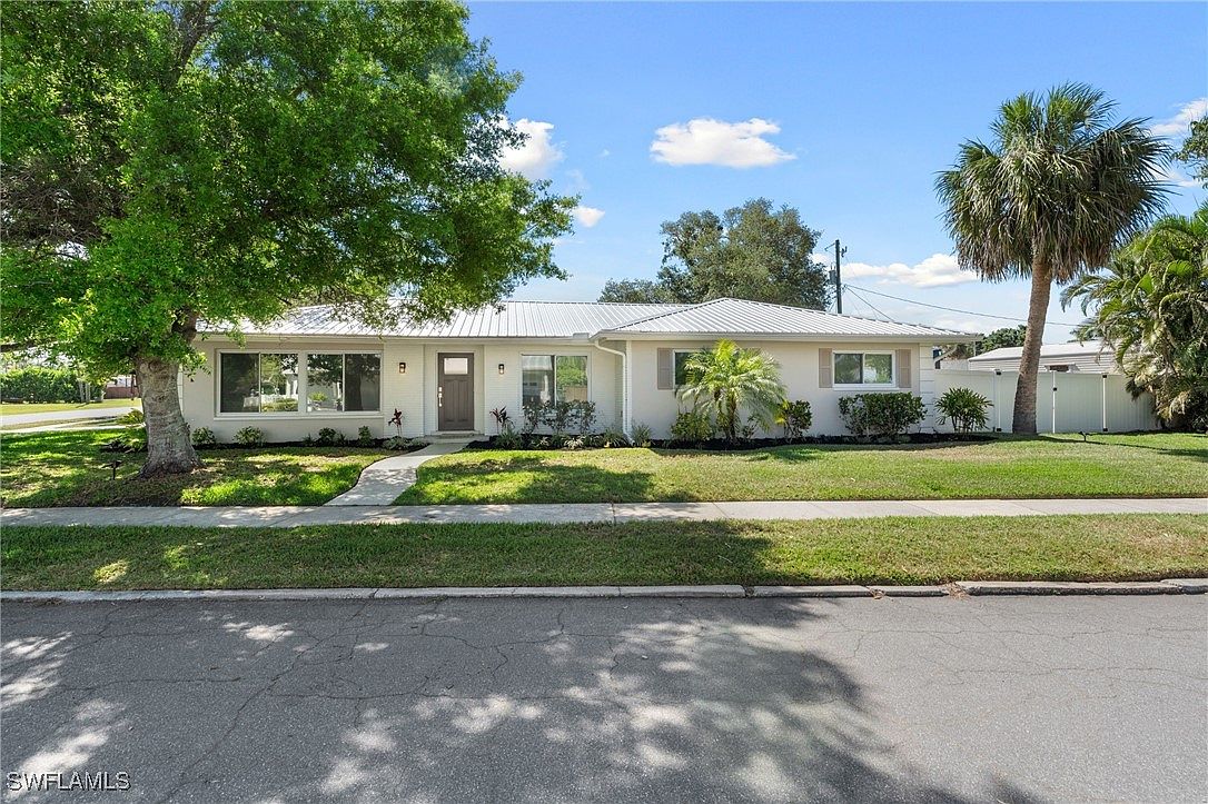 Kazumamacyan　0617 5664 Natoma Dr, Fort Myers, FL 33919 | Zillow
