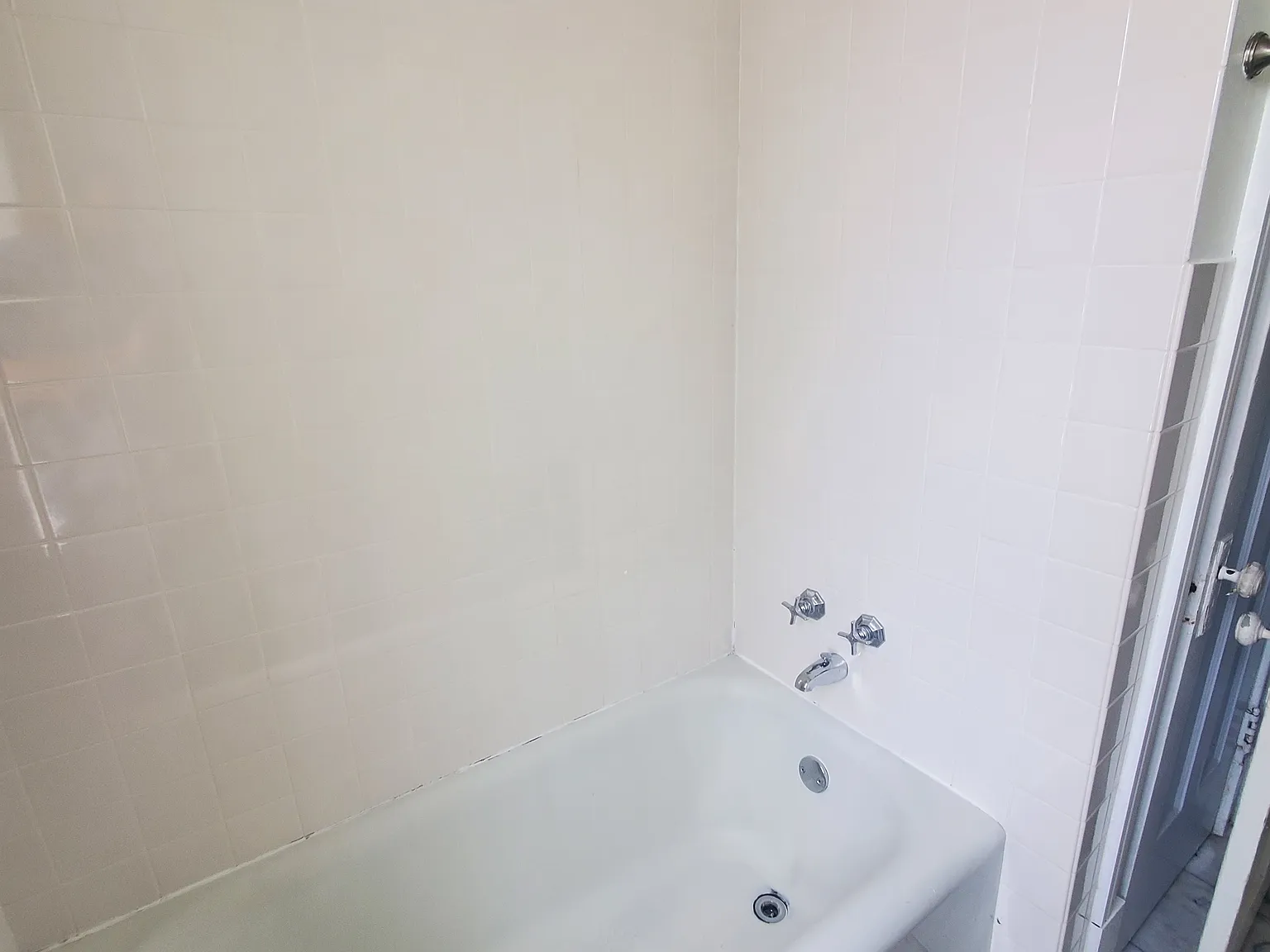2 bed, 1600 sqft, $2,300 — Photo 4