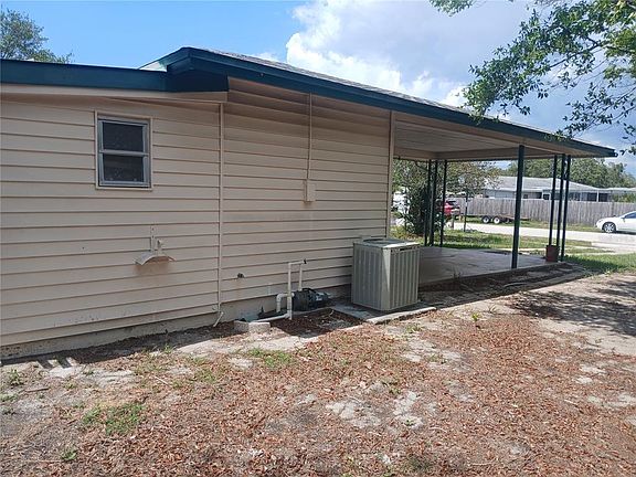 4th image of 7304 Acorn Cir