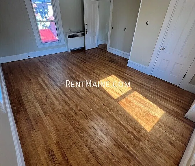 79 4th St #3 — Photo 11