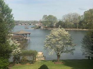 3672 Sandy Shore Dr, Lenoir City, TN 37772