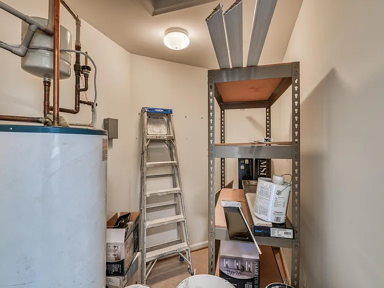 2501 Coleridge Dr #3D — Photo 32