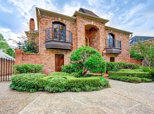 15914 N Barkers Landing Rd, Houston, TX 77079