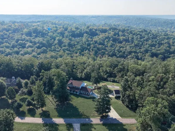 2113 Beech Cv, New Richmond, OH 45157