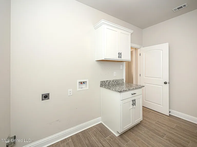6995 Osprey Dr — Photo 37