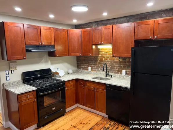 159 W 2nd St #3, Boston, MA 02127