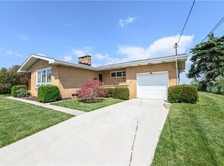 826 Linmore Dr, Irwin, PA 15642