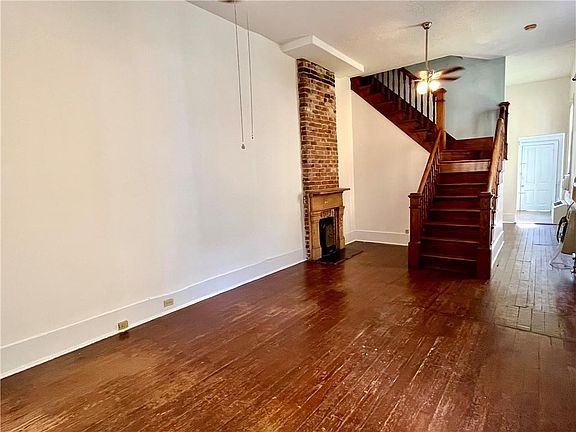 4th image of 832-36 Mandeville St
