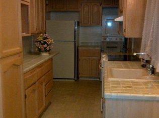 555 S 49th St, Richmond, CA 94804