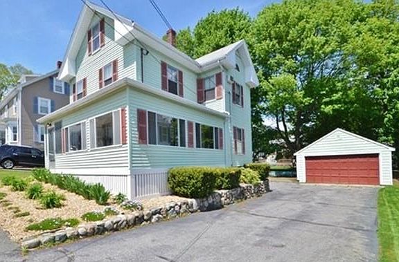 2nd image of 13 Scott St