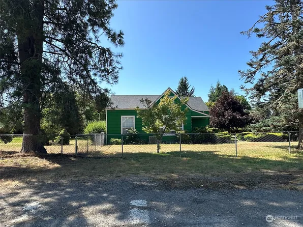 2122 N Tower Avenue, Centralia, WA 98531