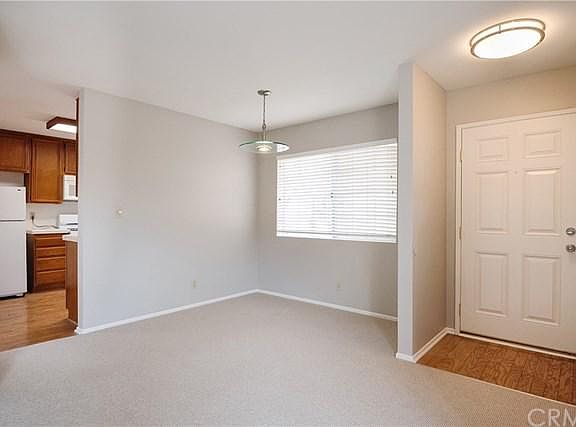 3rd image of 3101 Plaza Del Amo Unit 86