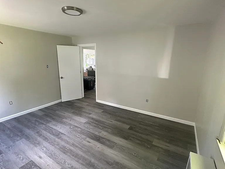 3196 Brodhead Rd — Photo 6
