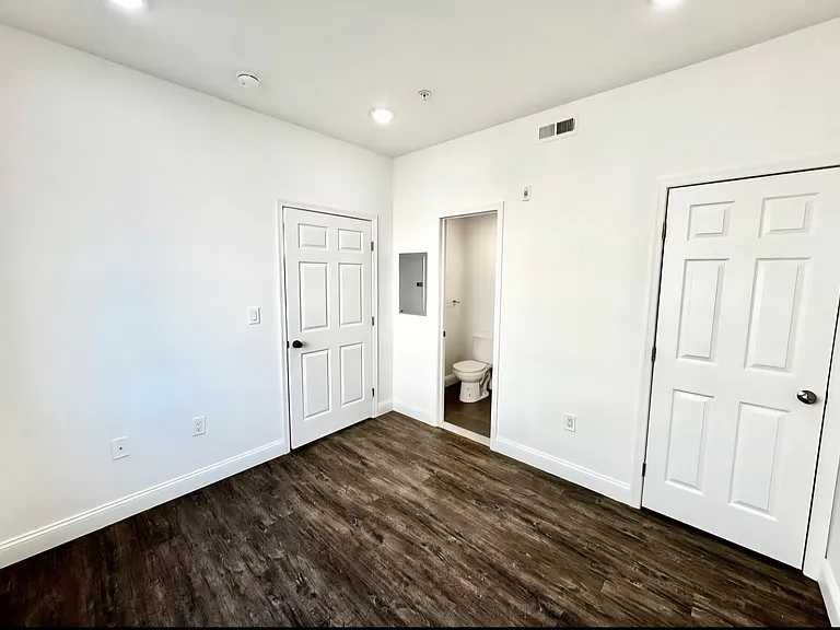 2255 N Broad St #3B-4C — Photo 9