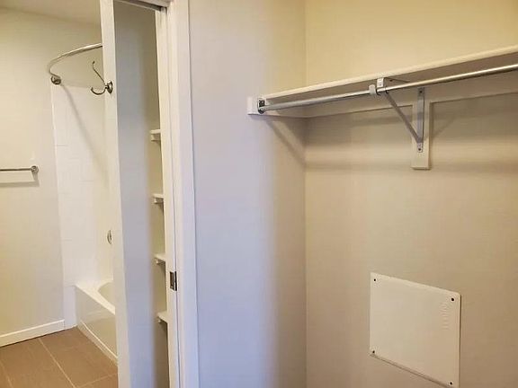 5th image of 1313 S Clarkson St APT 404