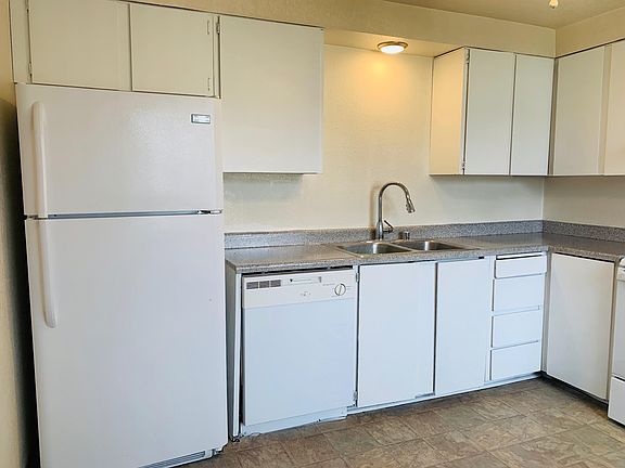 3rd image of 10 N McKinley St #A