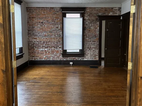 1638 Summit St, Columbus, OH 43201