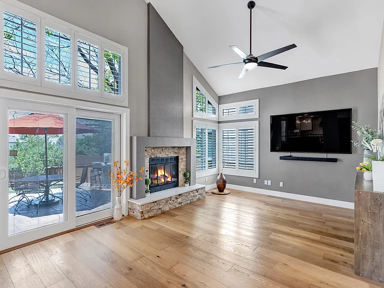 9335 Pepperwood Ln — Photo 12