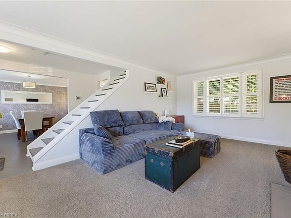 5th image of 38 Admiral Rd