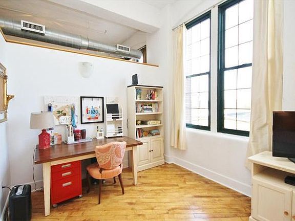 2nd image of 203-200 Lincoln Ave #203
