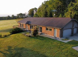 3700 N Pea Ridge Rd, Scales Mound, IL 61075