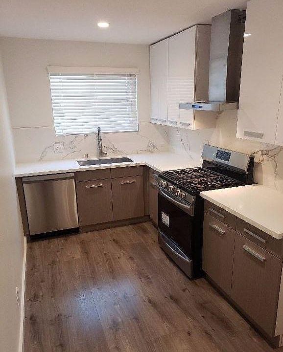 2nd image of 252 S New Hampshire Ave APT 2