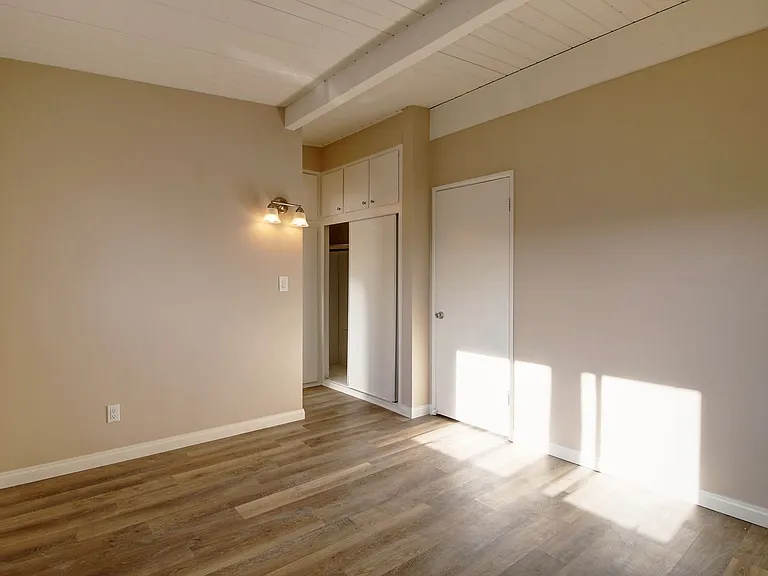 1114 Garden St — Photo 6