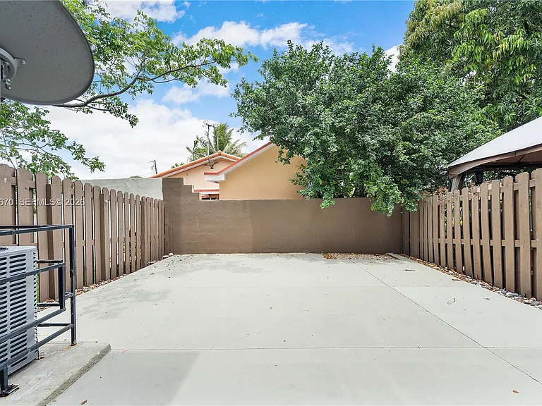 4390 E 10th Ave #4390 — Photo 39