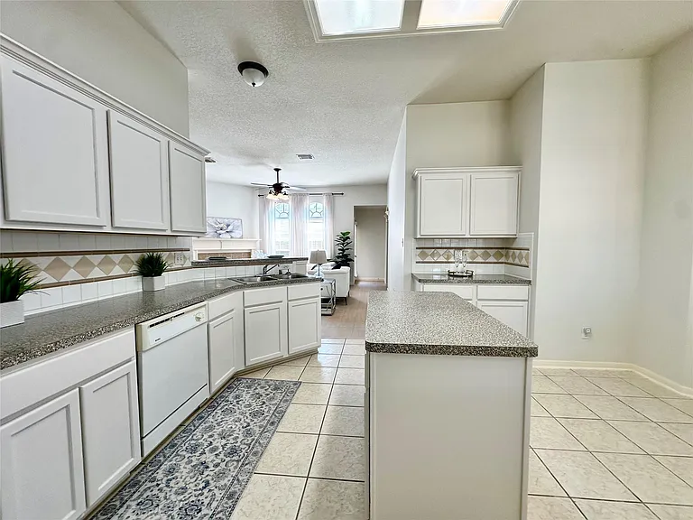5822 Carta Valley Ln — Photo 12