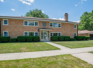 647 E South Broadway Ave APT 1, Lombard, IL 60148
